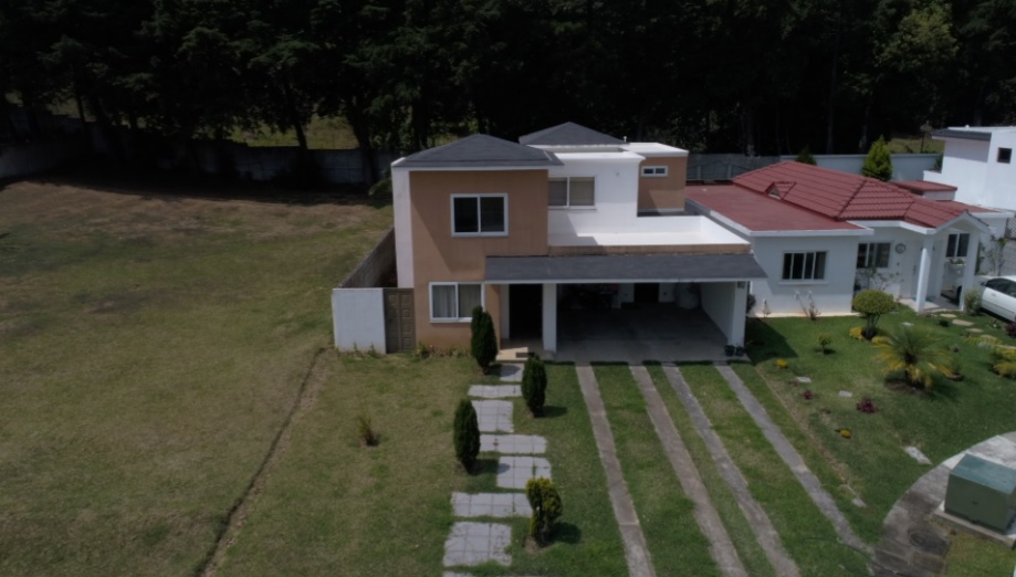 Venta de Casa o Casas, Terrenos, Propiedades, Apartamentos, Inmuebles en Guatemala, zona 11, zona 7, zona 2, zona 18, zona 16, Mixco, Carretera Al Salvador, Fraijanes, Santa Catarina Pinula, Antigua Guatemala, Villa Nueva, Villa Canales, San Miguel Petapa - Venta o Alquiler de Casas En Guatemala