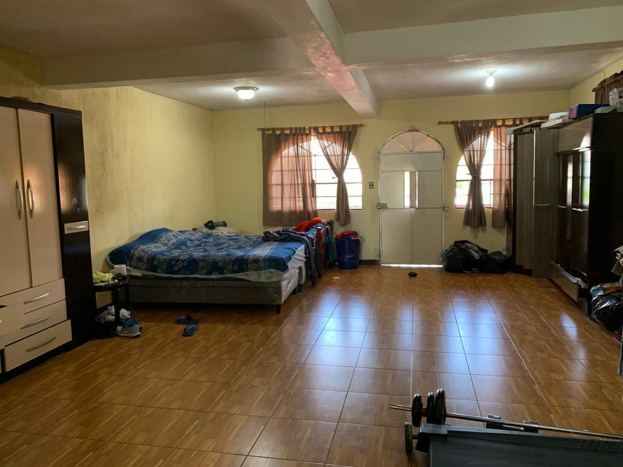 Venta de Casa o Casas, Terrenos, Propiedades, Apartamentos, Inmuebles en Guatemala, zona 11, zona 7, zona 2, zona 18, zona 16, Mixco, Carretera Al Salvador, Fraijanes, Santa Catarina Pinula, Antigua Guatemala, Villa Nueva, Villa Canales, San Miguel Petapa - Venta o Alquiler de Casas En Guatemala