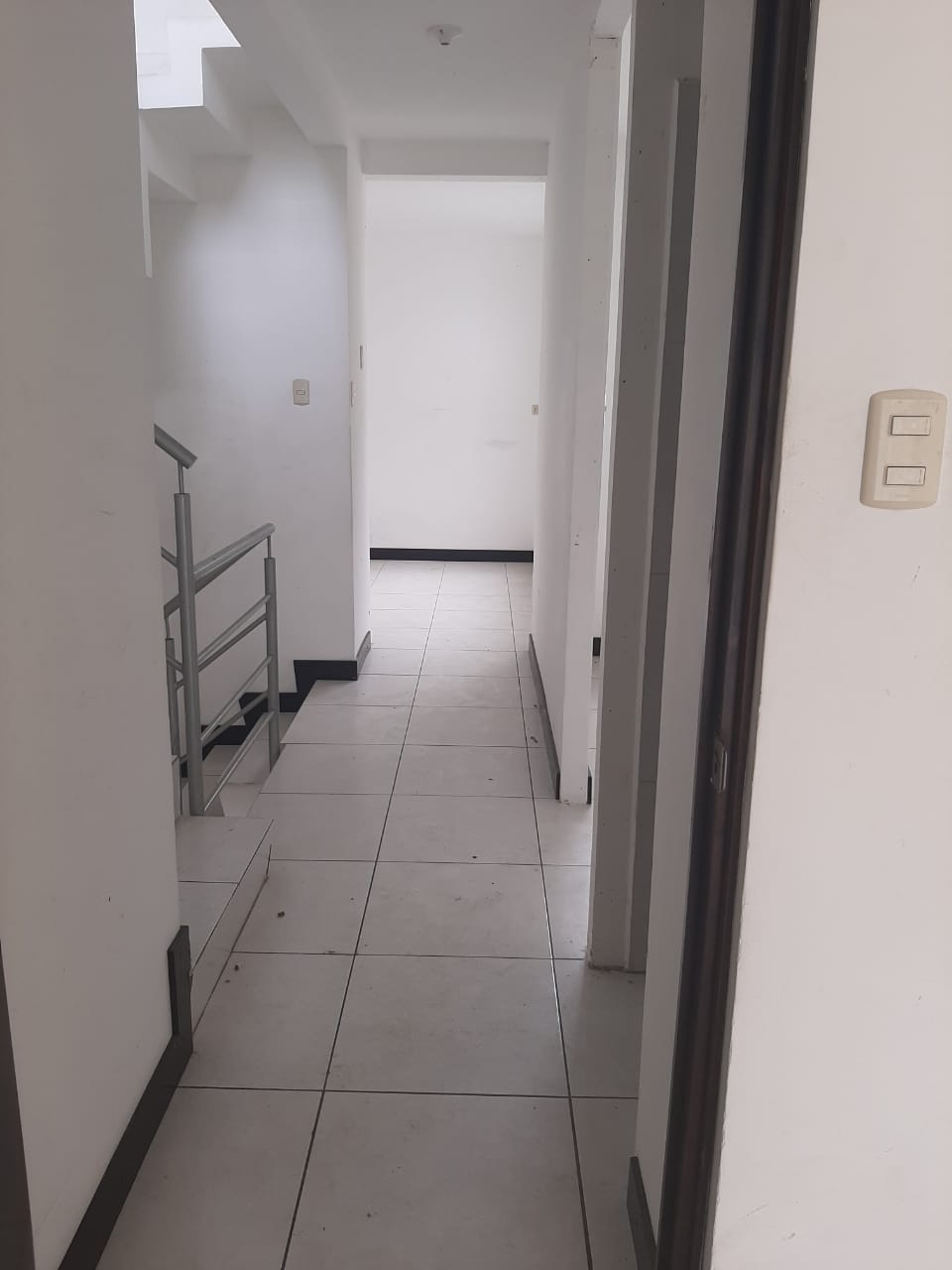 Venta de Casa o Casas, Terrenos, Propiedades, Apartamentos, Inmuebles en Guatemala, zona 11, zona 7, zona 2, zona 18, zona 16, Mixco, Carretera Al Salvador, Fraijanes, Santa Catarina Pinula, Antigua Guatemala, Villa Nueva, Villa Canales, San Miguel Petapa - Venta o Alquiler de Casas En Guatemala