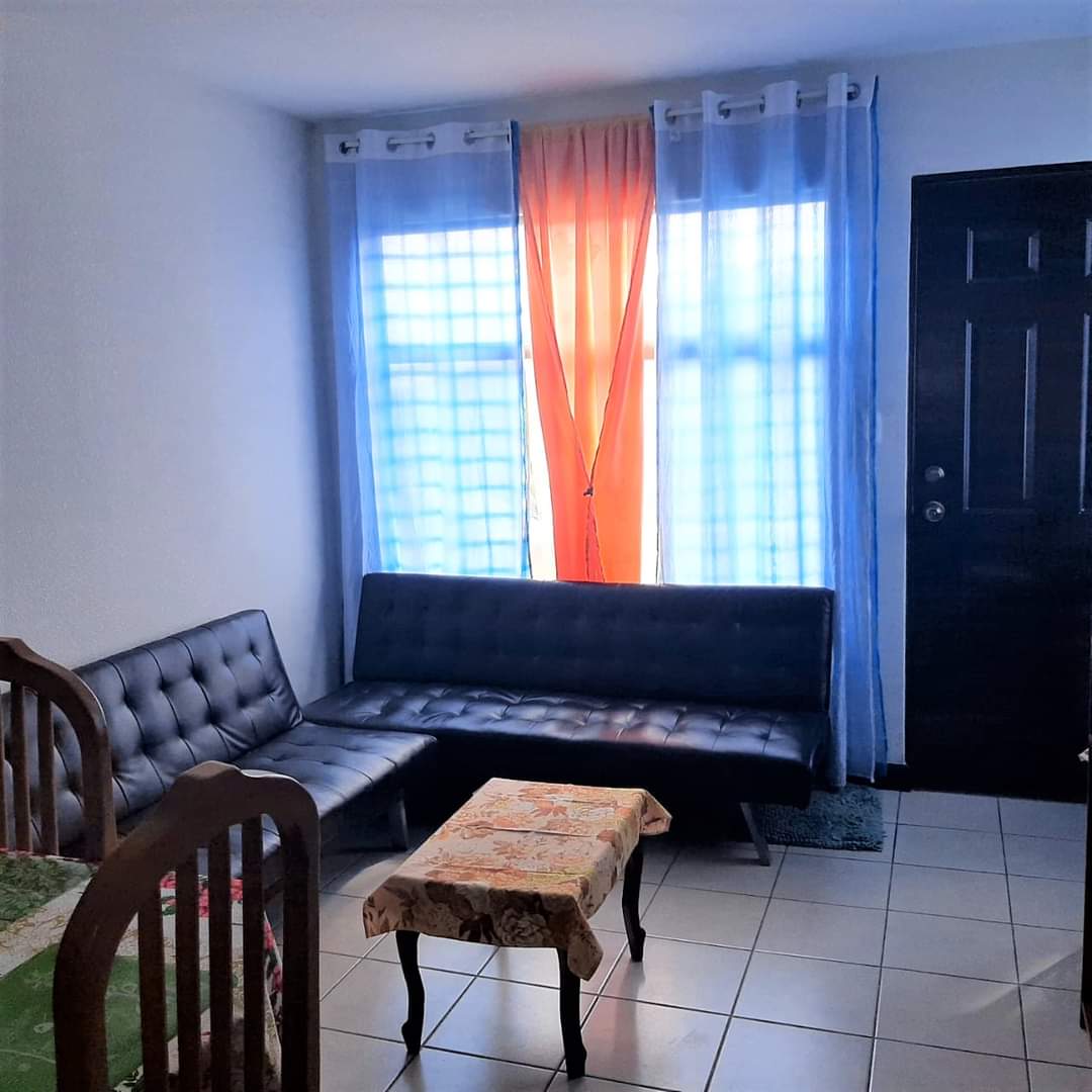 Venta de Casa o Casas, Terrenos, Propiedades, Apartamentos, Inmuebles en Guatemala, zona 11, zona 7, zona 2, zona 18, zona 16, Mixco, Carretera Al Salvador, Fraijanes, Santa Catarina Pinula, Antigua Guatemala, Villa Nueva, Villa Canales, San Miguel Petapa - Venta o Alquiler de Casas En Guatemala