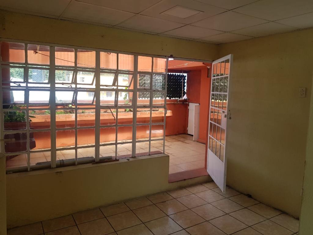 Venta de Casa o Casas, Terrenos, Propiedades, Apartamentos, Inmuebles en Guatemala, zona 11, zona 7, zona 2, zona 18, zona 16, Mixco, Carretera Al Salvador, Fraijanes, Santa Catarina Pinula, Antigua Guatemala, Villa Nueva, Villa Canales, San Miguel Petapa - Venta o Alquiler de Casas En Guatemala