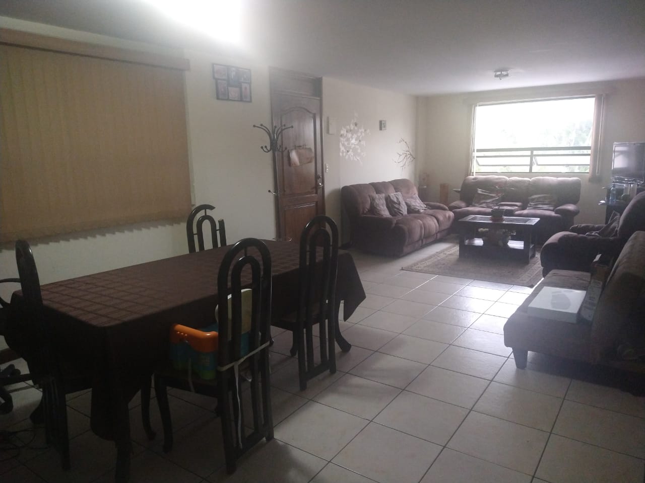 Venta de Casa o Casas, Terrenos, Propiedades, Apartamentos, Inmuebles en Guatemala, zona 11, zona 7, zona 2, zona 18, zona 16, Mixco, Carretera Al Salvador, Fraijanes, Santa Catarina Pinula, Antigua Guatemala, Villa Nueva, Villa Canales, San Miguel Petapa - Venta o Alquiler de Casas En Guatemala