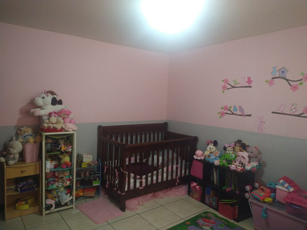 Venta de Casa o Casas, Terrenos, Propiedades, Apartamentos, Inmuebles en Guatemala, zona 11, zona 7, zona 2, zona 18, zona 16, Mixco, Carretera Al Salvador, Fraijanes, Santa Catarina Pinula, Antigua Guatemala, Villa Nueva, Villa Canales, San Miguel Petapa - Venta o Alquiler de Casas En Guatemala