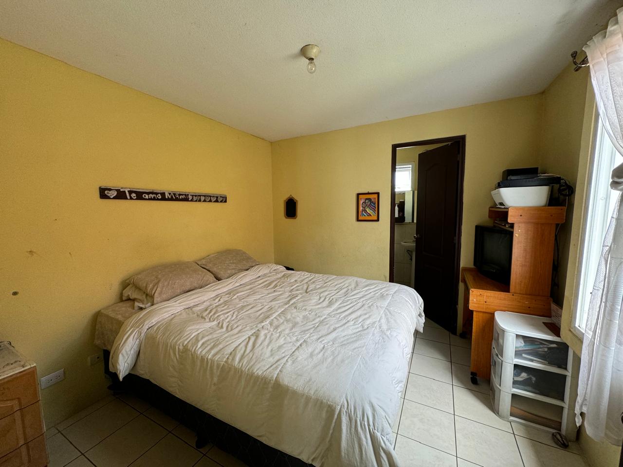 Venta de Casa o Casas, Terrenos, Propiedades, Apartamentos, Inmuebles en Guatemala, zona 11, zona 7, zona 2, zona 18, zona 16, Mixco, Carretera Al Salvador, Fraijanes, Santa Catarina Pinula, Antigua Guatemala, Villa Nueva, Villa Canales, San Miguel Petapa - Venta o Alquiler de Casas En Guatemala