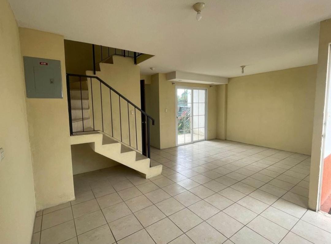 Venta de Casa o Casas, Terrenos, Propiedades, Apartamentos, Inmuebles en Guatemala, zona 11, zona 7, zona 2, zona 18, zona 16, Mixco, Carretera Al Salvador, Fraijanes, Santa Catarina Pinula, Antigua Guatemala, Villa Nueva, Villa Canales, San Miguel Petapa - Venta o Alquiler de Casas En Guatemala