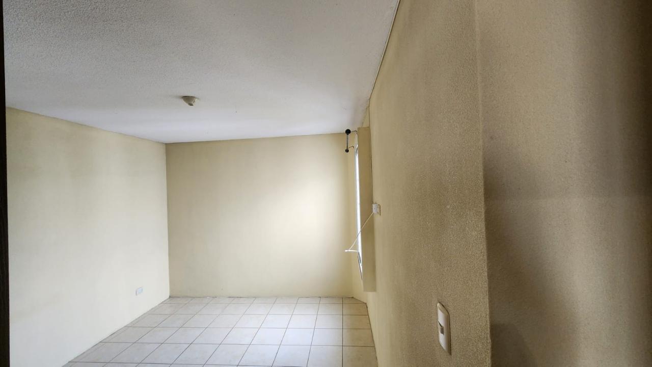 Venta de Casa o Casas, Terrenos, Propiedades, Apartamentos, Inmuebles en Guatemala, zona 11, zona 7, zona 2, zona 18, zona 16, Mixco, Carretera Al Salvador, Fraijanes, Santa Catarina Pinula, Antigua Guatemala, Villa Nueva, Villa Canales, San Miguel Petapa - Venta o Alquiler de Casas En Guatemala