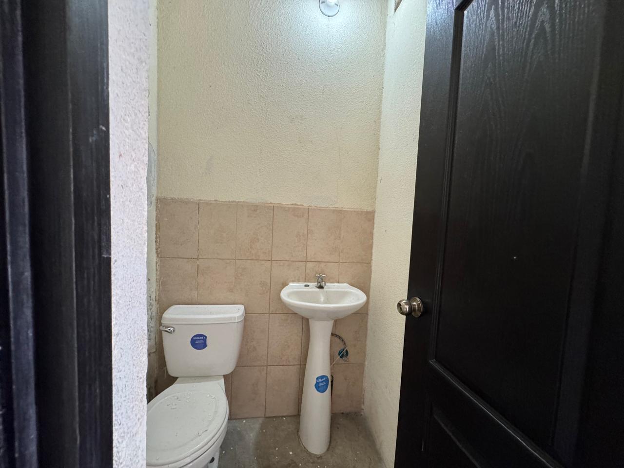 Venta de Casa o Casas, Terrenos, Propiedades, Apartamentos, Inmuebles en Guatemala, zona 11, zona 7, zona 2, zona 18, zona 16, Mixco, Carretera Al Salvador, Fraijanes, Santa Catarina Pinula, Antigua Guatemala, Villa Nueva, Villa Canales, San Miguel Petapa - Venta o Alquiler de Casas En Guatemala