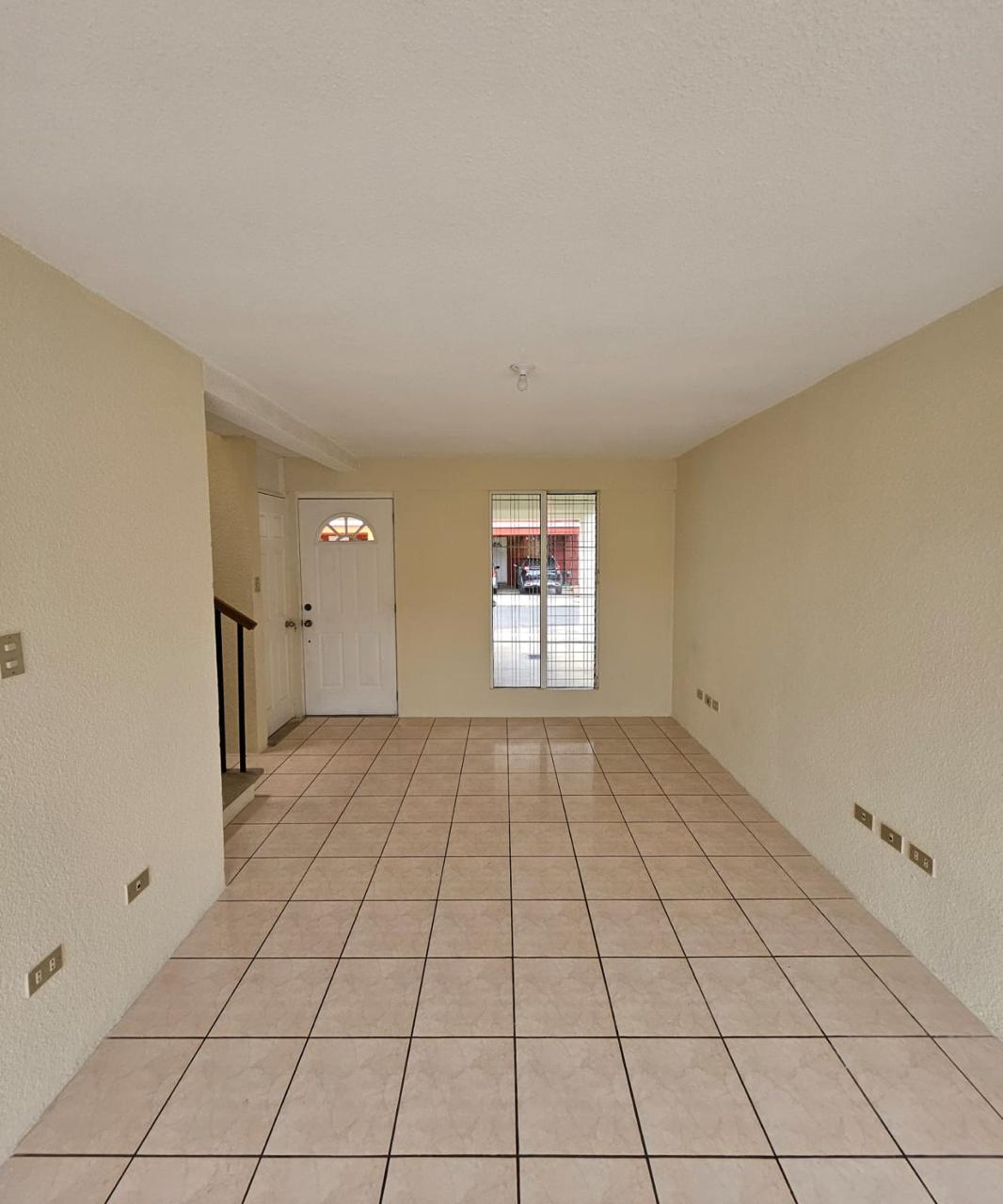 Venta de Casa o Casas, Terrenos, Propiedades, Apartamentos, Inmuebles en Guatemala, zona 11, zona 7, zona 2, zona 18, zona 16, Mixco, Carretera Al Salvador, Fraijanes, Santa Catarina Pinula, Antigua Guatemala, Villa Nueva, Villa Canales, San Miguel Petapa - Venta o Alquiler de Casas En Guatemala