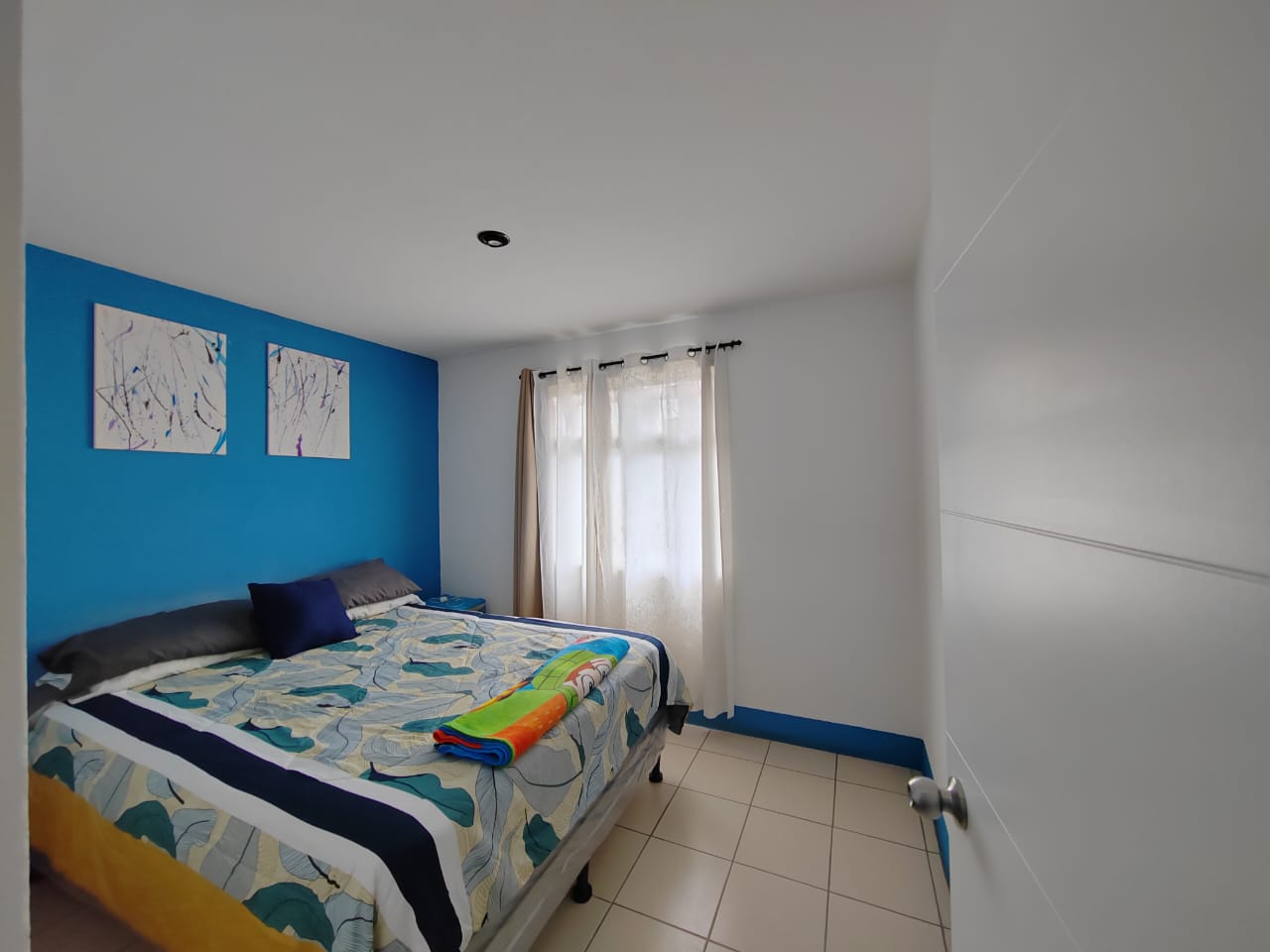 Venta de Casa o Casas, Terrenos, Propiedades, Apartamentos, Inmuebles en Guatemala, zona 11, zona 7, zona 2, zona 18, zona 16, Mixco, Carretera Al Salvador, Fraijanes, Santa Catarina Pinula, Antigua Guatemala, Villa Nueva, Villa Canales, San Miguel Petapa - Venta o Alquiler de Casas En Guatemala