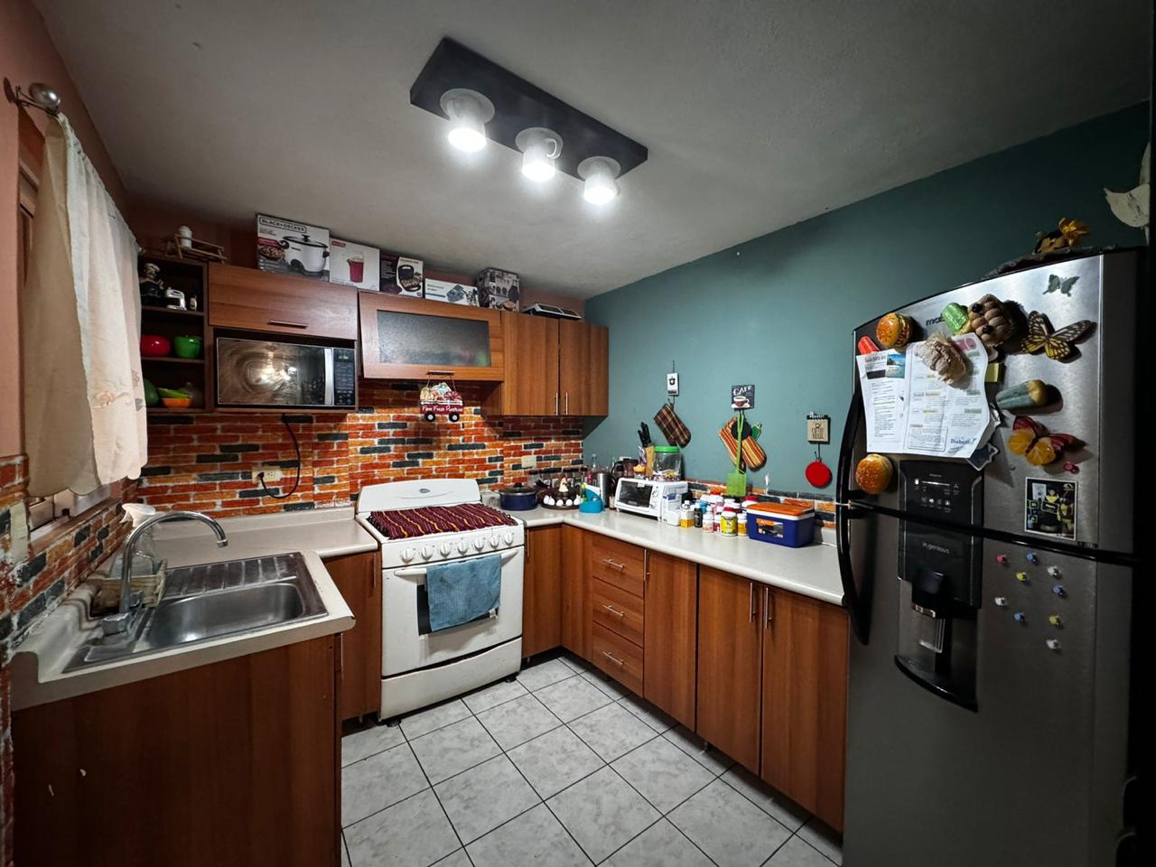 Venta de Casa o Casas, Terrenos, Propiedades, Apartamentos, Inmuebles en Guatemala, zona 11, zona 7, zona 2, zona 18, zona 16, Mixco, Carretera Al Salvador, Fraijanes, Santa Catarina Pinula, Antigua Guatemala, Villa Nueva, Villa Canales, San Miguel Petapa - Venta o Alquiler de Casas En Guatemala