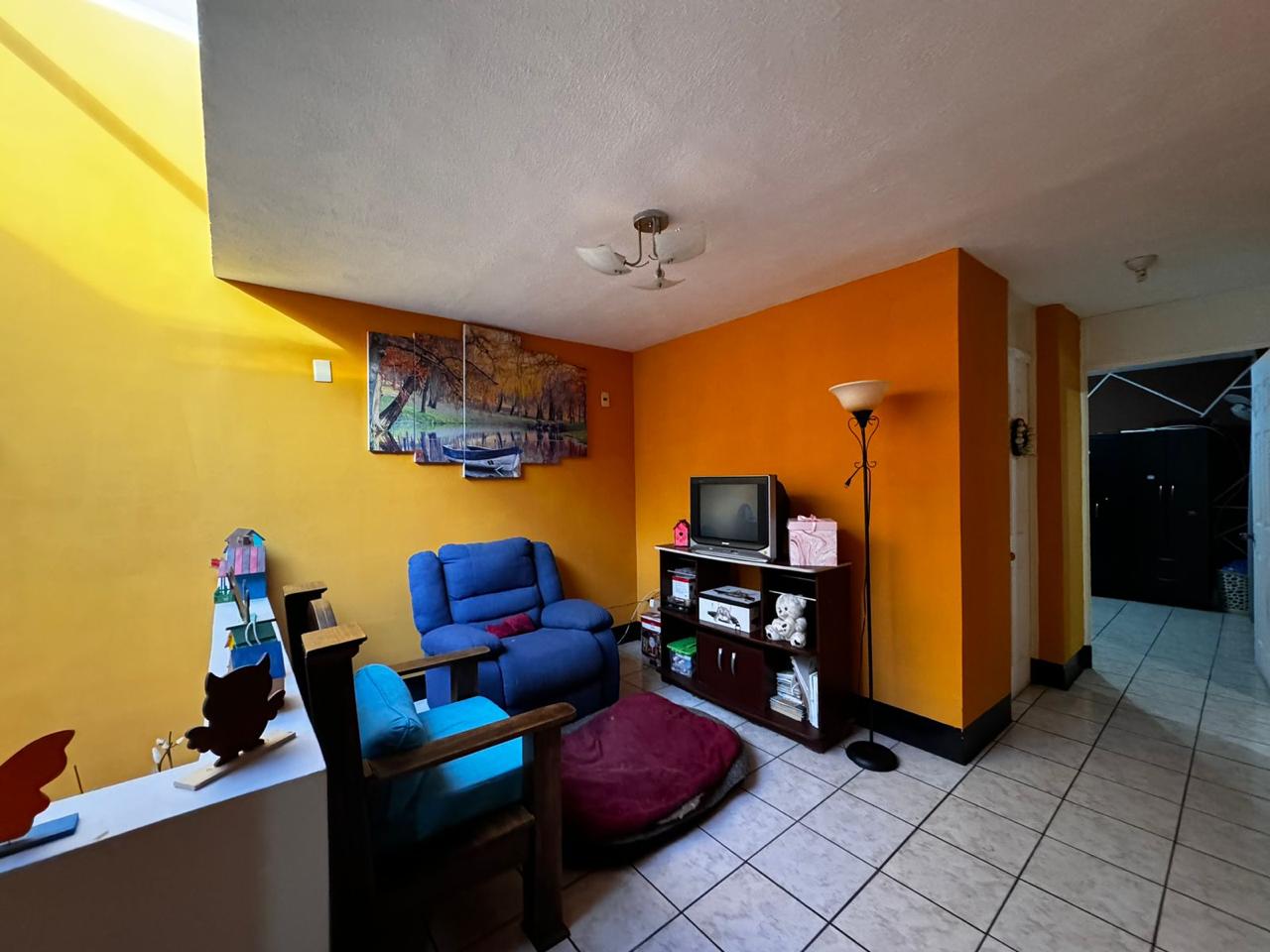 Venta de Casa o Casas, Terrenos, Propiedades, Apartamentos, Inmuebles en Guatemala, zona 11, zona 7, zona 2, zona 18, zona 16, Mixco, Carretera Al Salvador, Fraijanes, Santa Catarina Pinula, Antigua Guatemala, Villa Nueva, Villa Canales, San Miguel Petapa - Venta o Alquiler de Casas En Guatemala