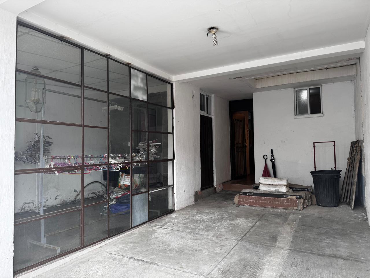 Venta de Casa o Casas, Terrenos, Propiedades, Apartamentos, Inmuebles en Guatemala, zona 11, zona 7, zona 2, zona 18, zona 16, Mixco, Carretera Al Salvador, Fraijanes, Santa Catarina Pinula, Antigua Guatemala, Villa Nueva, Villa Canales, San Miguel Petapa - Venta o Alquiler de Casas En Guatemala