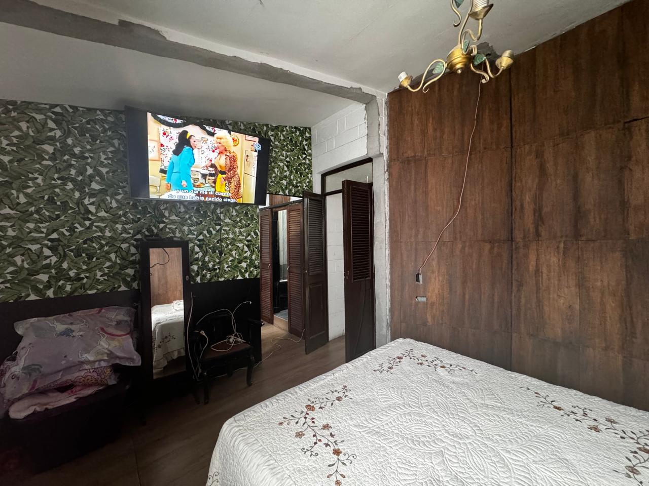 Venta de Casa o Casas, Terrenos, Propiedades, Apartamentos, Inmuebles en Guatemala, zona 11, zona 7, zona 2, zona 18, zona 16, Mixco, Carretera Al Salvador, Fraijanes, Santa Catarina Pinula, Antigua Guatemala, Villa Nueva, Villa Canales, San Miguel Petapa - Venta o Alquiler de Casas En Guatemala