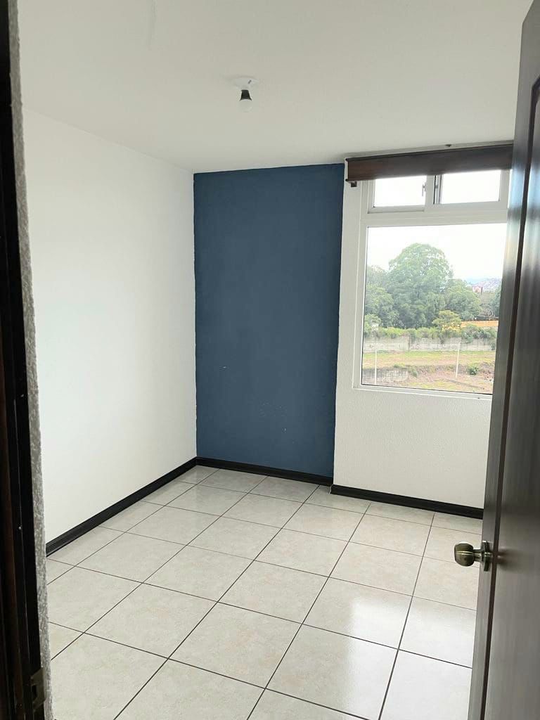 Venta de Casa o Casas, Terrenos, Propiedades, Apartamentos, Inmuebles en Guatemala, zona 11, zona 7, zona 2, zona 18, zona 16, Mixco, Carretera Al Salvador, Fraijanes, Santa Catarina Pinula, Antigua Guatemala, Villa Nueva, Villa Canales, San Miguel Petapa - Venta o Alquiler de Casas En Guatemala