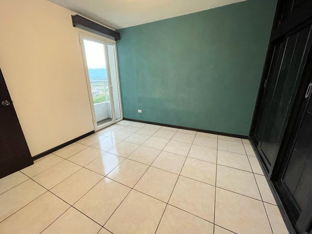 Venta de Casa o Casas, Terrenos, Propiedades, Apartamentos, Inmuebles en Guatemala, zona 11, zona 7, zona 2, zona 18, zona 16, Mixco, Carretera Al Salvador, Fraijanes, Santa Catarina Pinula, Antigua Guatemala, Villa Nueva, Villa Canales, San Miguel Petapa - Venta o Alquiler de Casas En Guatemala