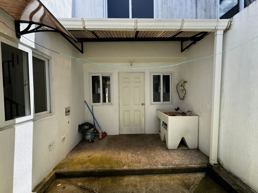 Venta de Casa o Casas, Terrenos, Propiedades, Apartamentos, Inmuebles en Guatemala, zona 11, zona 7, zona 2, zona 18, zona 16, Mixco, Carretera Al Salvador, Fraijanes, Santa Catarina Pinula, Antigua Guatemala, Villa Nueva, Villa Canales, San Miguel Petapa - Venta o Alquiler de Casas En Guatemala