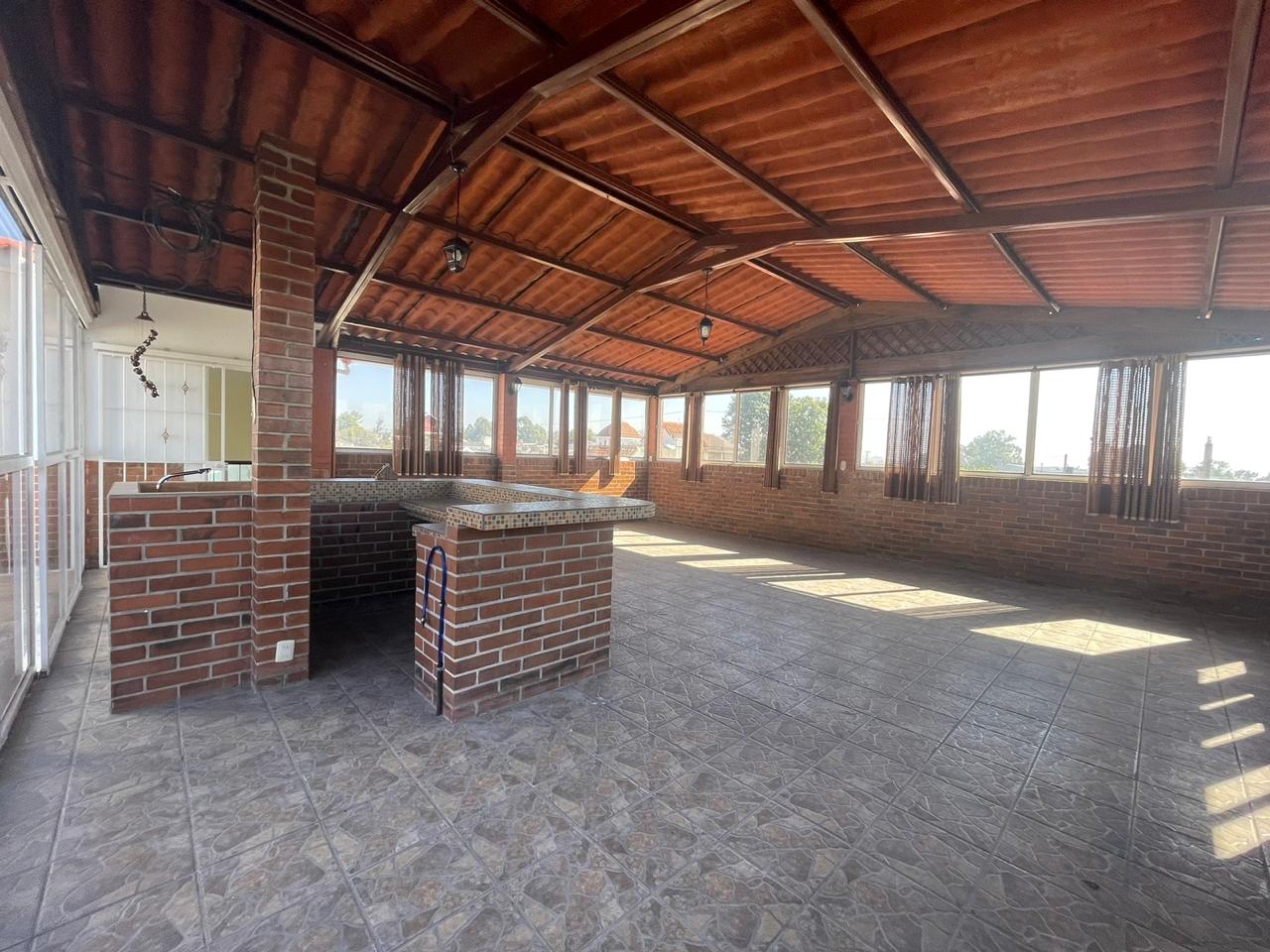 Venta de Casa o Casas, Terrenos, Propiedades, Apartamentos, Inmuebles en Guatemala, zona 11, zona 7, zona 2, zona 18, zona 16, Mixco, Carretera Al Salvador, Fraijanes, Santa Catarina Pinula, Antigua Guatemala, Villa Nueva, Villa Canales, San Miguel Petapa - Venta o Alquiler de Casas En Guatemala