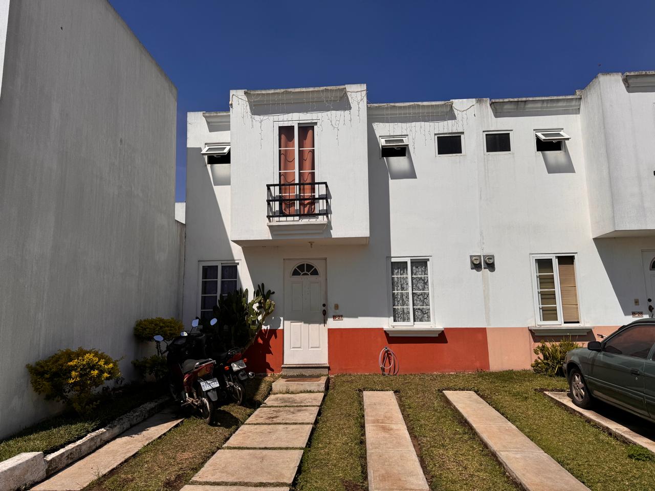 Venta de Casa o Casas, Terrenos, Propiedades, Apartamentos, Inmuebles en Guatemala, zona 11, zona 7, zona 2, zona 18, zona 16, Mixco, Carretera Al Salvador, Fraijanes, Santa Catarina Pinula, Antigua Guatemala, Villa Nueva, Villa Canales, San Miguel Petapa - Venta o Alquiler de Casas En Guatemala