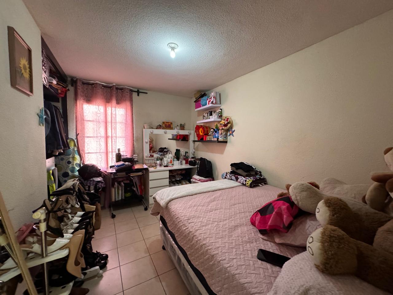 Venta de Casa o Casas, Terrenos, Propiedades, Apartamentos, Inmuebles en Guatemala, zona 11, zona 7, zona 2, zona 18, zona 16, Mixco, Carretera Al Salvador, Fraijanes, Santa Catarina Pinula, Antigua Guatemala, Villa Nueva, Villa Canales, San Miguel Petapa - Venta o Alquiler de Casas En Guatemala