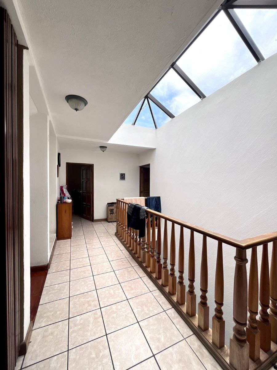 Venta de Casa o Casas, Terrenos, Propiedades, Apartamentos, Inmuebles en Guatemala, zona 11, zona 7, zona 2, zona 18, zona 16, Mixco, Carretera Al Salvador, Fraijanes, Santa Catarina Pinula, Antigua Guatemala, Villa Nueva, Villa Canales, San Miguel Petapa - Venta o Alquiler de Casas En Guatemala