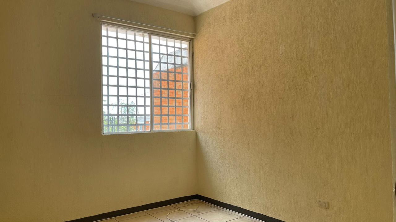 Venta de Casa o Casas, Terrenos, Propiedades, Apartamentos, Inmuebles en Guatemala, zona 11, zona 7, zona 2, zona 18, zona 16, Mixco, Carretera Al Salvador, Fraijanes, Santa Catarina Pinula, Antigua Guatemala, Villa Nueva, Villa Canales, San Miguel Petapa - Venta o Alquiler de Casas En Guatemala