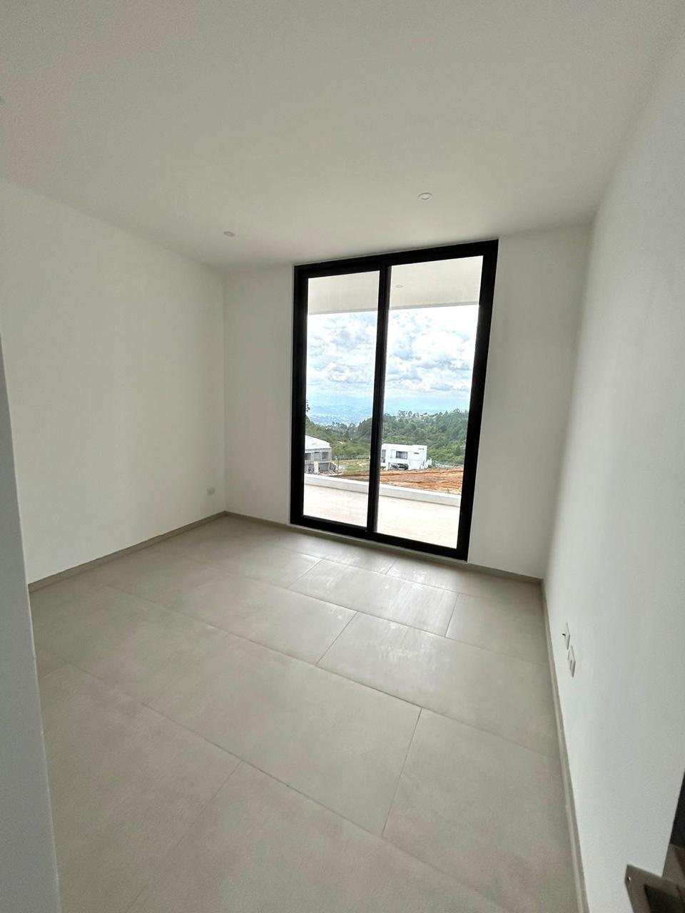 Venta de Casa o Casas, Terrenos, Propiedades, Apartamentos, Inmuebles en Guatemala, zona 11, zona 7, zona 2, zona 18, zona 16, Mixco, Carretera Al Salvador, Fraijanes, Santa Catarina Pinula, Antigua Guatemala, Villa Nueva, Villa Canales, San Miguel Petapa - Venta o Alquiler de Casas En Guatemala