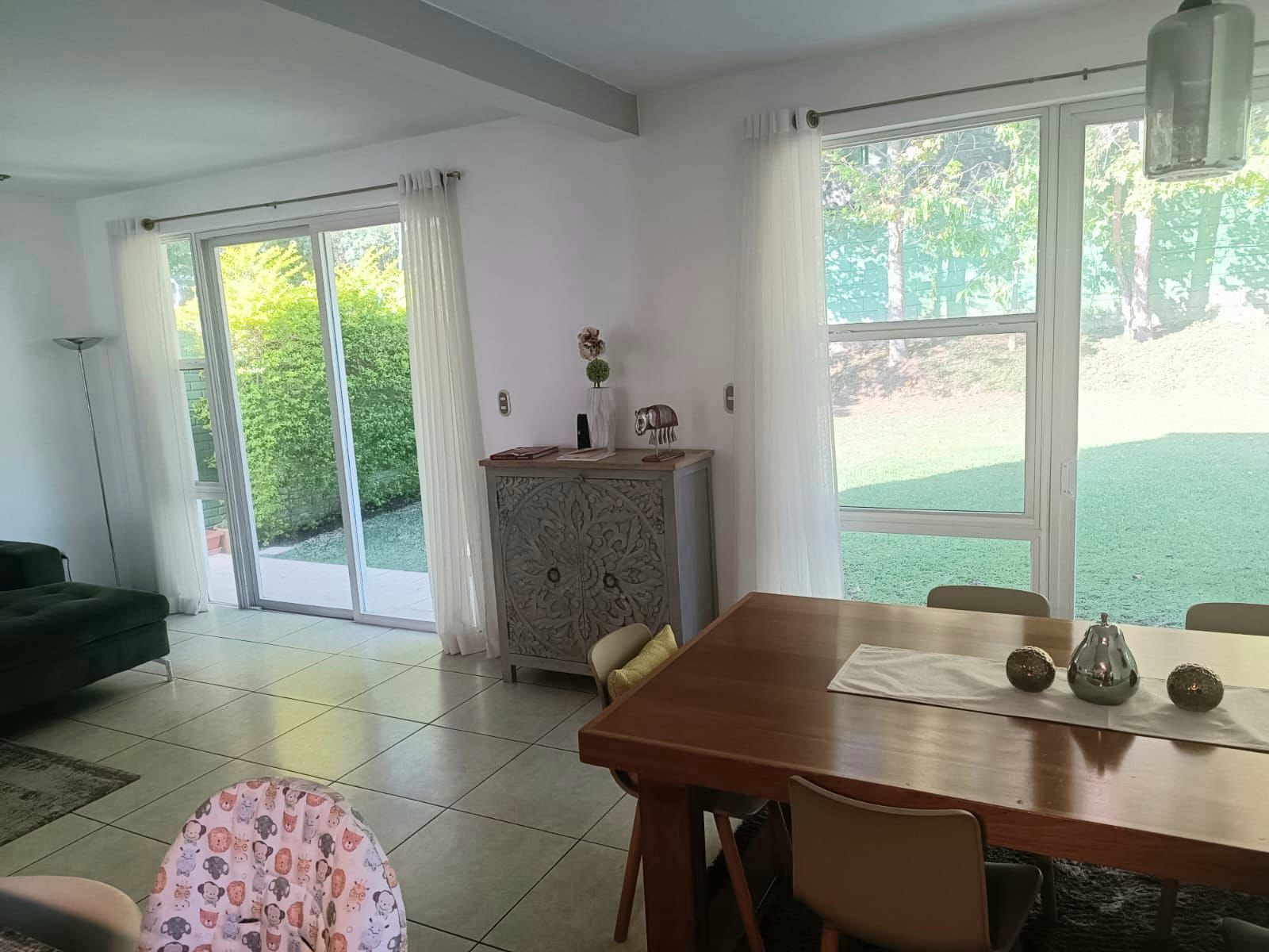 Venta de Casa o Casas, Terrenos, Propiedades, Apartamentos, Inmuebles en Guatemala, zona 11, zona 7, zona 2, zona 18, zona 16, Mixco, Carretera Al Salvador, Fraijanes, Santa Catarina Pinula, Antigua Guatemala, Villa Nueva, Villa Canales, San Miguel Petapa - Venta o Alquiler de Casas En Guatemala