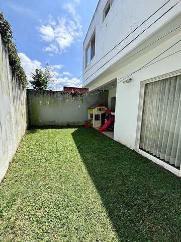 Venta de Casa o Casas, Terrenos, Propiedades, Apartamentos, Inmuebles en Guatemala, zona 11, zona 7, zona 2, zona 18, zona 16, Mixco, Carretera Al Salvador, Fraijanes, Santa Catarina Pinula, Antigua Guatemala, Villa Nueva, Villa Canales, San Miguel Petapa - Venta o Alquiler de Casas En Guatemala