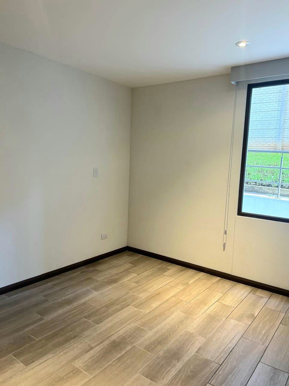 Venta de Casa o Casas, Terrenos, Propiedades, Apartamentos, Inmuebles en Guatemala, zona 11, zona 7, zona 2, zona 18, zona 16, Mixco, Carretera Al Salvador, Fraijanes, Santa Catarina Pinula, Antigua Guatemala, Villa Nueva, Villa Canales, San Miguel Petapa - Venta o Alquiler de Casas En Guatemala