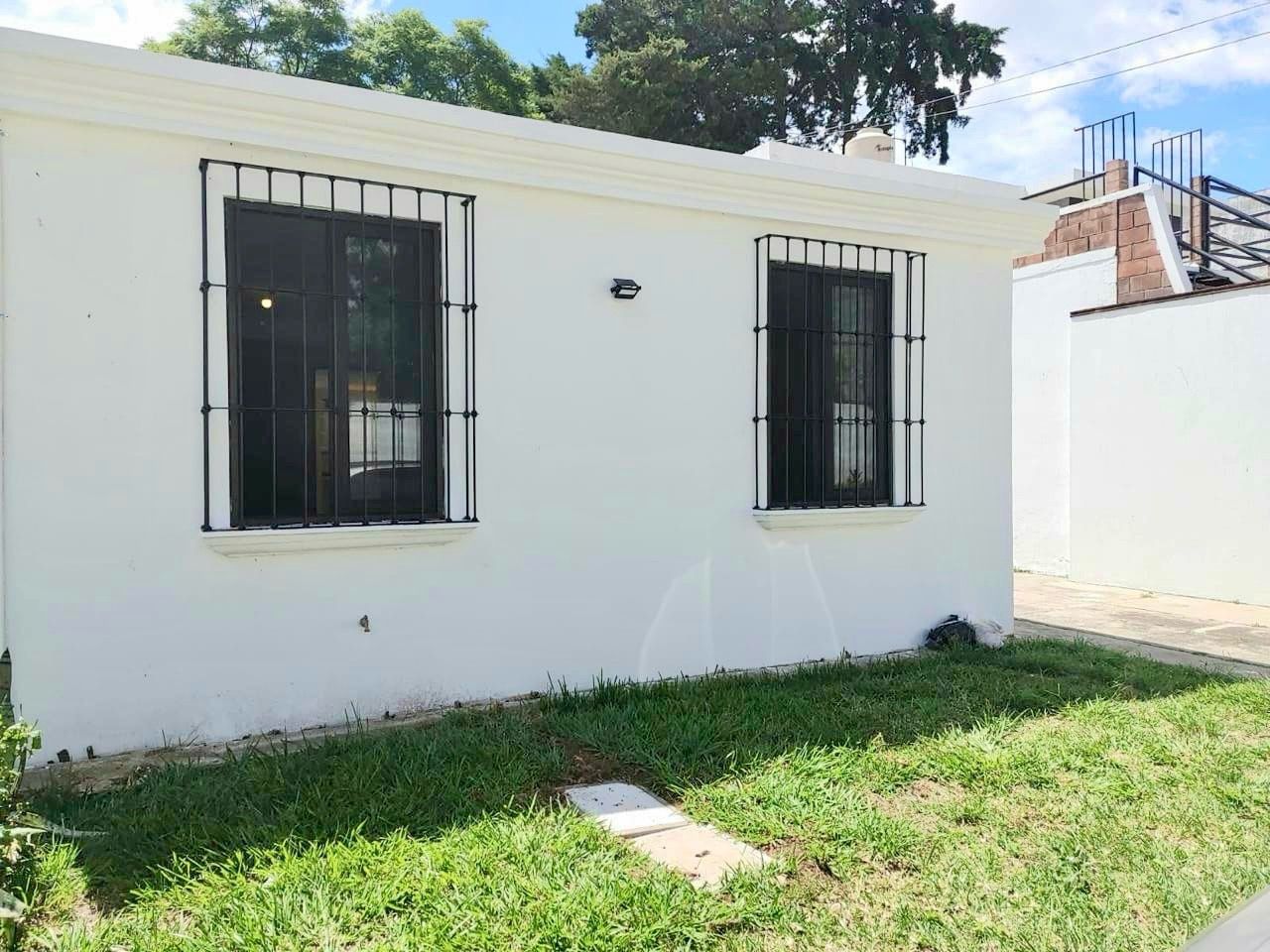 Venta de Casa o Casas, Terrenos, Propiedades, Apartamentos, Inmuebles en Guatemala, zona 11, zona 7, zona 2, zona 18, zona 16, Mixco, Carretera Al Salvador, Fraijanes, Santa Catarina Pinula, Antigua Guatemala, Villa Nueva, Villa Canales, San Miguel Petapa - Venta o Alquiler de Casas En Guatemala