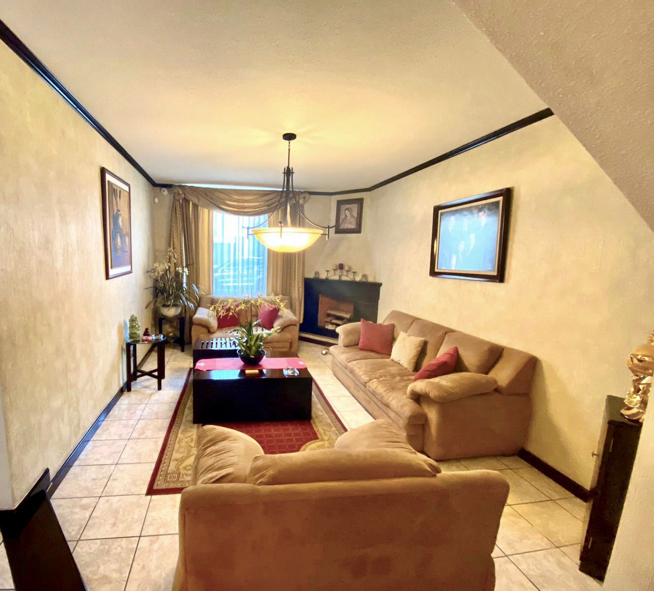 Venta de Casa o Casas, Terrenos, Propiedades, Apartamentos, Inmuebles en Guatemala, zona 11, zona 7, zona 2, zona 18, zona 16, Mixco, Carretera Al Salvador, Fraijanes, Santa Catarina Pinula, Antigua Guatemala, Villa Nueva, Villa Canales, San Miguel Petapa - Venta o Alquiler de Casas En Guatemala