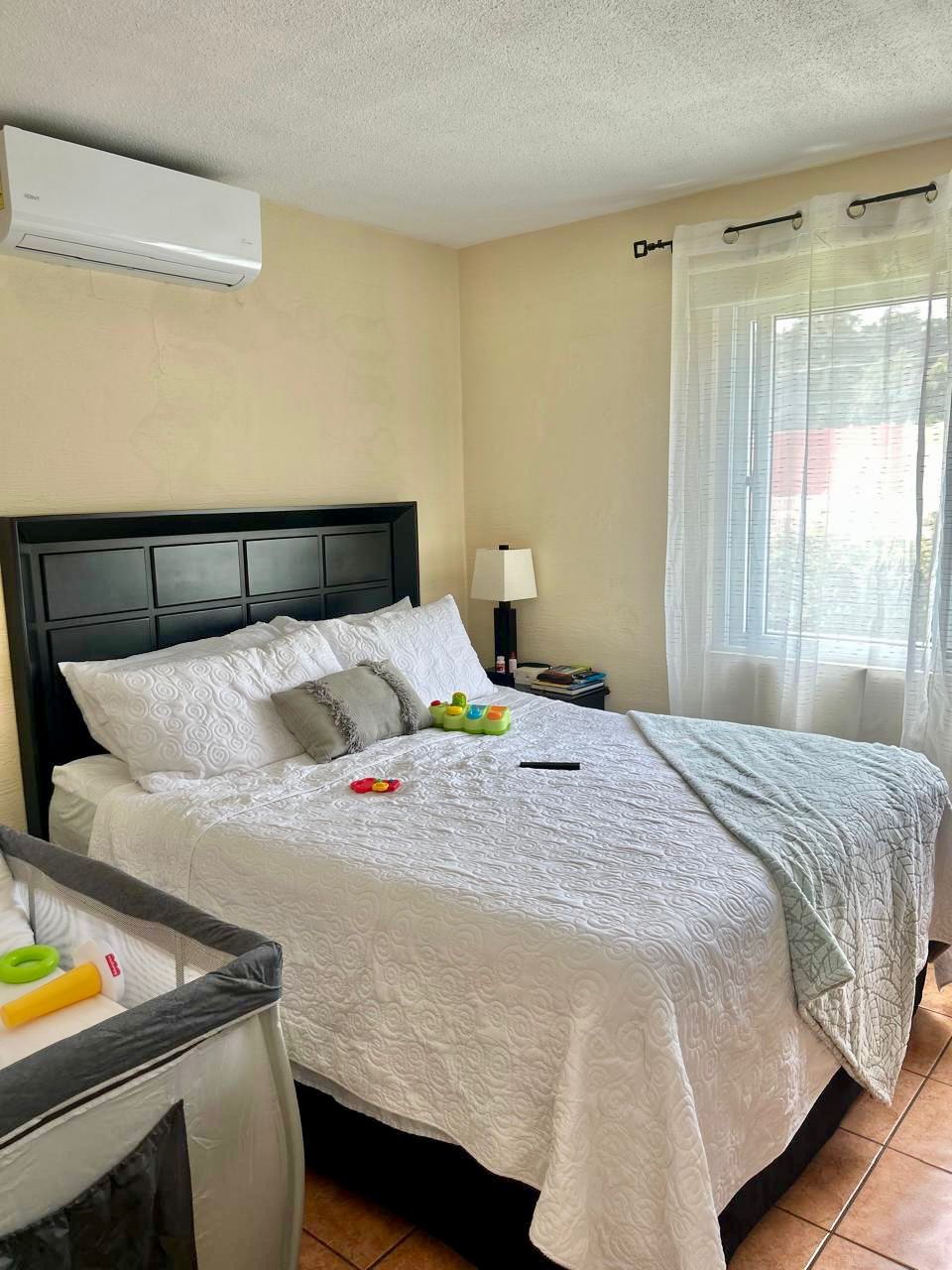 Venta de Casa o Casas, Terrenos, Propiedades, Apartamentos, Inmuebles en Guatemala, zona 11, zona 7, zona 2, zona 18, zona 16, Mixco, Carretera Al Salvador, Fraijanes, Santa Catarina Pinula, Antigua Guatemala, Villa Nueva, Villa Canales, San Miguel Petapa - Venta o Alquiler de Casas En Guatemala