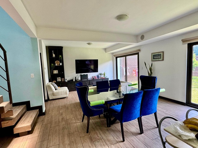 Venta de Casa o Casas, Terrenos, Propiedades, Apartamentos, Inmuebles en Guatemala, zona 11, zona 7, zona 2, zona 18, zona 16, Mixco, Carretera Al Salvador, Fraijanes, Santa Catarina Pinula, Antigua Guatemala, Villa Nueva, Villa Canales, San Miguel Petapa - Venta o Alquiler de Casas En Guatemala