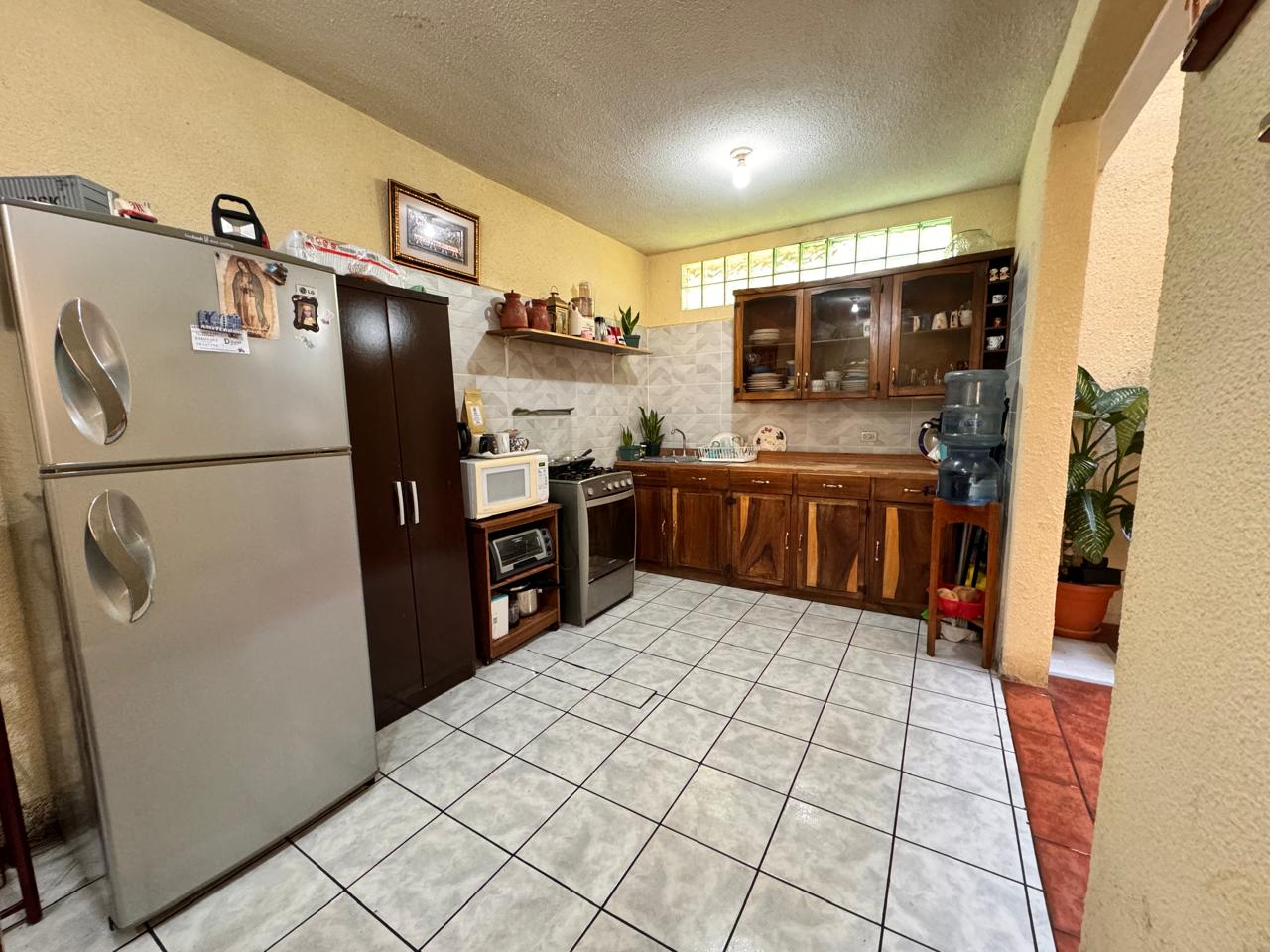 Venta de Casa o Casas, Terrenos, Propiedades, Apartamentos, Inmuebles en Guatemala, zona 11, zona 7, zona 2, zona 18, zona 16, Mixco, Carretera Al Salvador, Fraijanes, Santa Catarina Pinula, Antigua Guatemala, Villa Nueva, Villa Canales, San Miguel Petapa - Venta o Alquiler de Casas En Guatemala