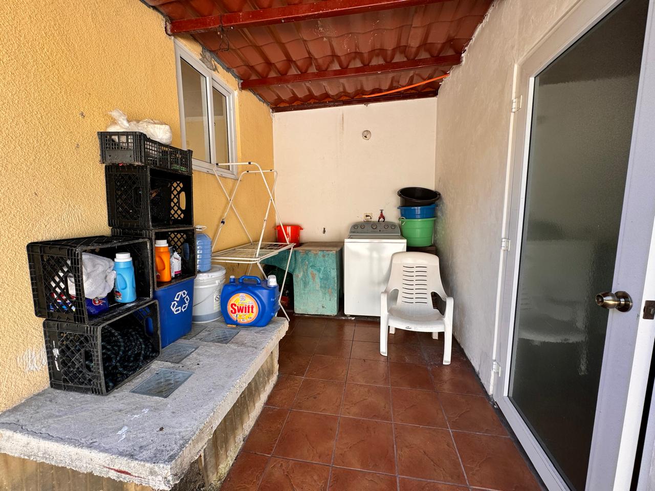 Venta de Casa o Casas, Terrenos, Propiedades, Apartamentos, Inmuebles en Guatemala, zona 11, zona 7, zona 2, zona 18, zona 16, Mixco, Carretera Al Salvador, Fraijanes, Santa Catarina Pinula, Antigua Guatemala, Villa Nueva, Villa Canales, San Miguel Petapa - Venta o Alquiler de Casas En Guatemala