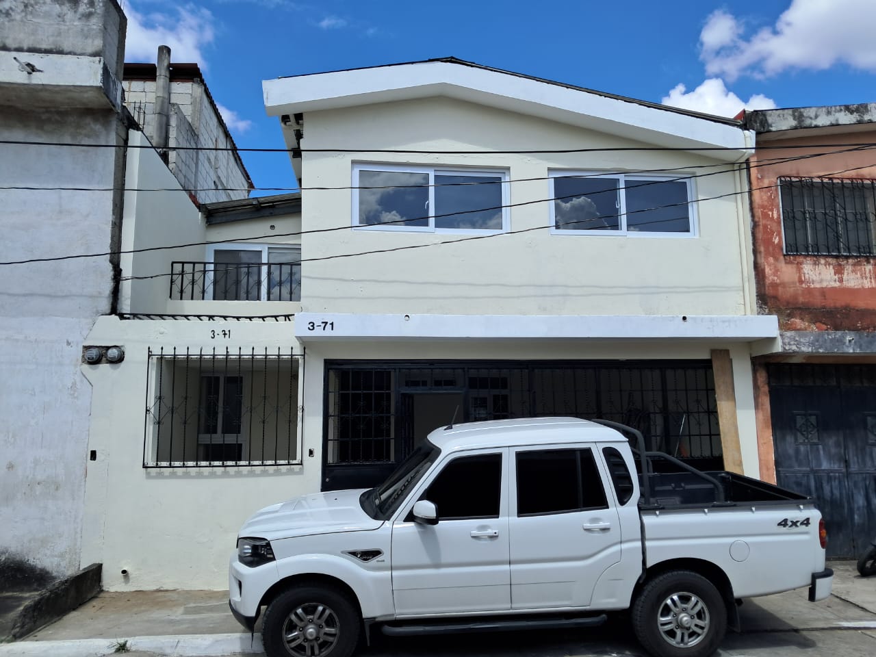 Venta de Casa o Casas, Terrenos, Propiedades, Apartamentos, Inmuebles en Guatemala, zona 11, zona 7, zona 2, zona 18, zona 16, Mixco, Carretera Al Salvador, Fraijanes, Santa Catarina Pinula, Antigua Guatemala, Villa Nueva, Villa Canales, San Miguel Petapa - Venta o Alquiler de Casas En Guatemala