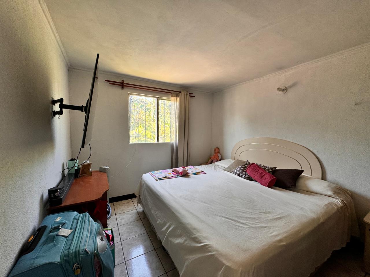 Venta de Casa o Casas, Terrenos, Propiedades, Apartamentos, Inmuebles en Guatemala, zona 11, zona 7, zona 2, zona 18, zona 16, Mixco, Carretera Al Salvador, Fraijanes, Santa Catarina Pinula, Antigua Guatemala, Villa Nueva, Villa Canales, San Miguel Petapa - Venta o Alquiler de Casas En Guatemala