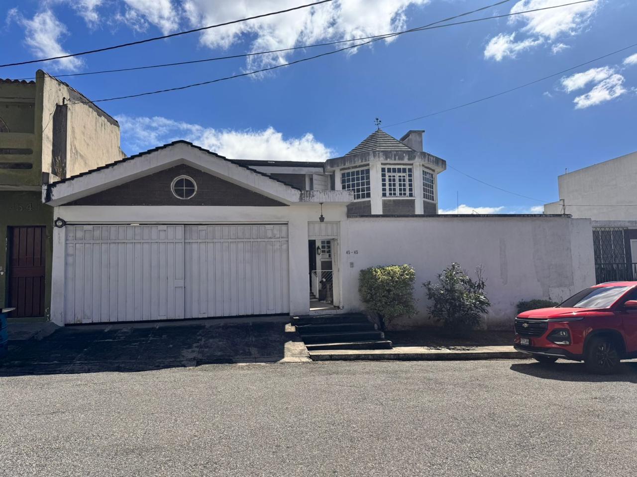 Venta de Casa o Casas, Terrenos, Propiedades, Apartamentos, Inmuebles en Guatemala, zona 11, zona 7, zona 2, zona 18, zona 16, Mixco, Carretera Al Salvador, Fraijanes, Santa Catarina Pinula, Antigua Guatemala, Villa Nueva, Villa Canales, San Miguel Petapa - Venta o Alquiler de Casas En Guatemala