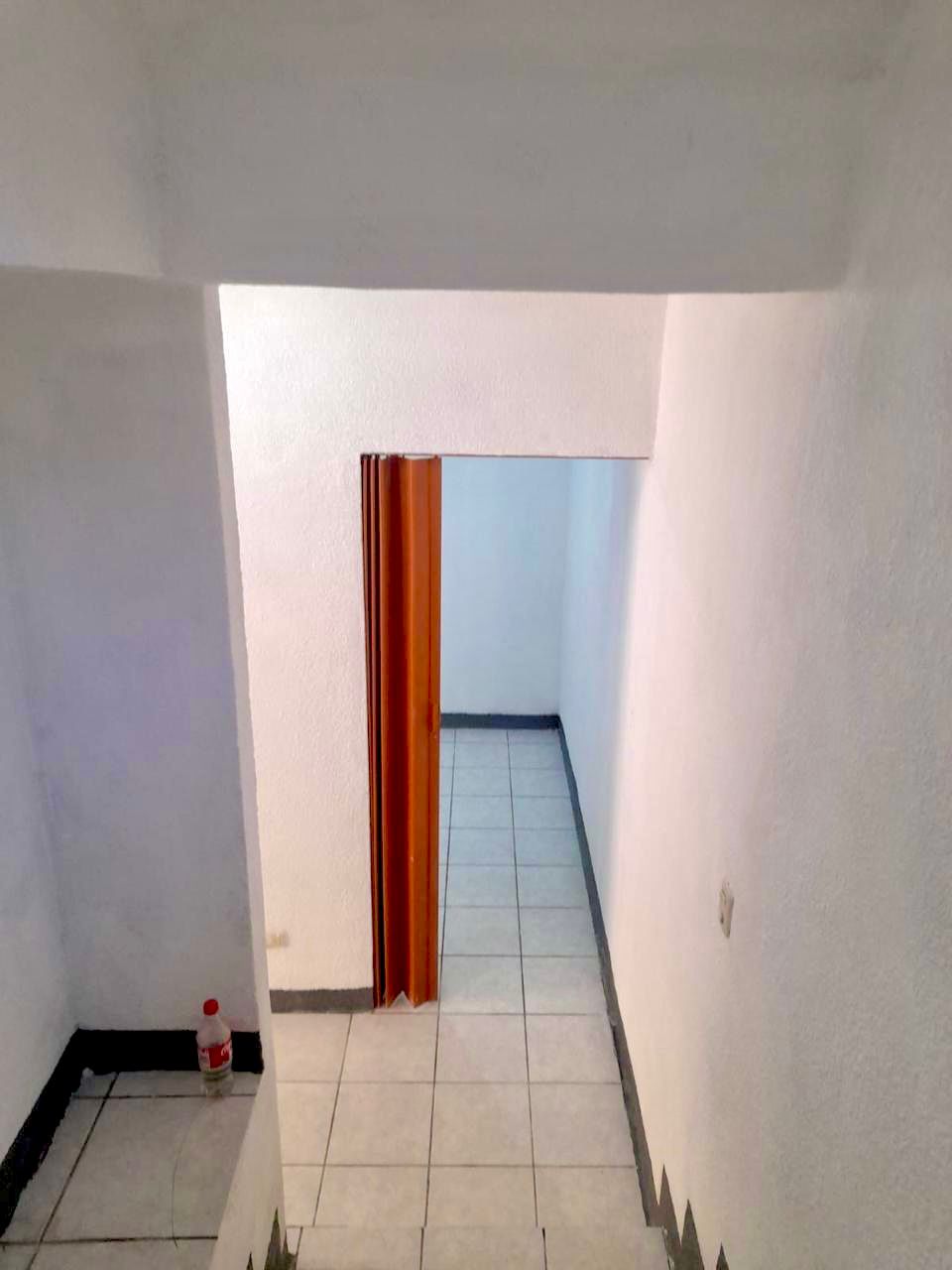 Venta de Casa o Casas, Terrenos, Propiedades, Apartamentos, Inmuebles en Guatemala, zona 11, zona 7, zona 2, zona 18, zona 16, Mixco, Carretera Al Salvador, Fraijanes, Santa Catarina Pinula, Antigua Guatemala, Villa Nueva, Villa Canales, San Miguel Petapa - Venta o Alquiler de Casas En Guatemala