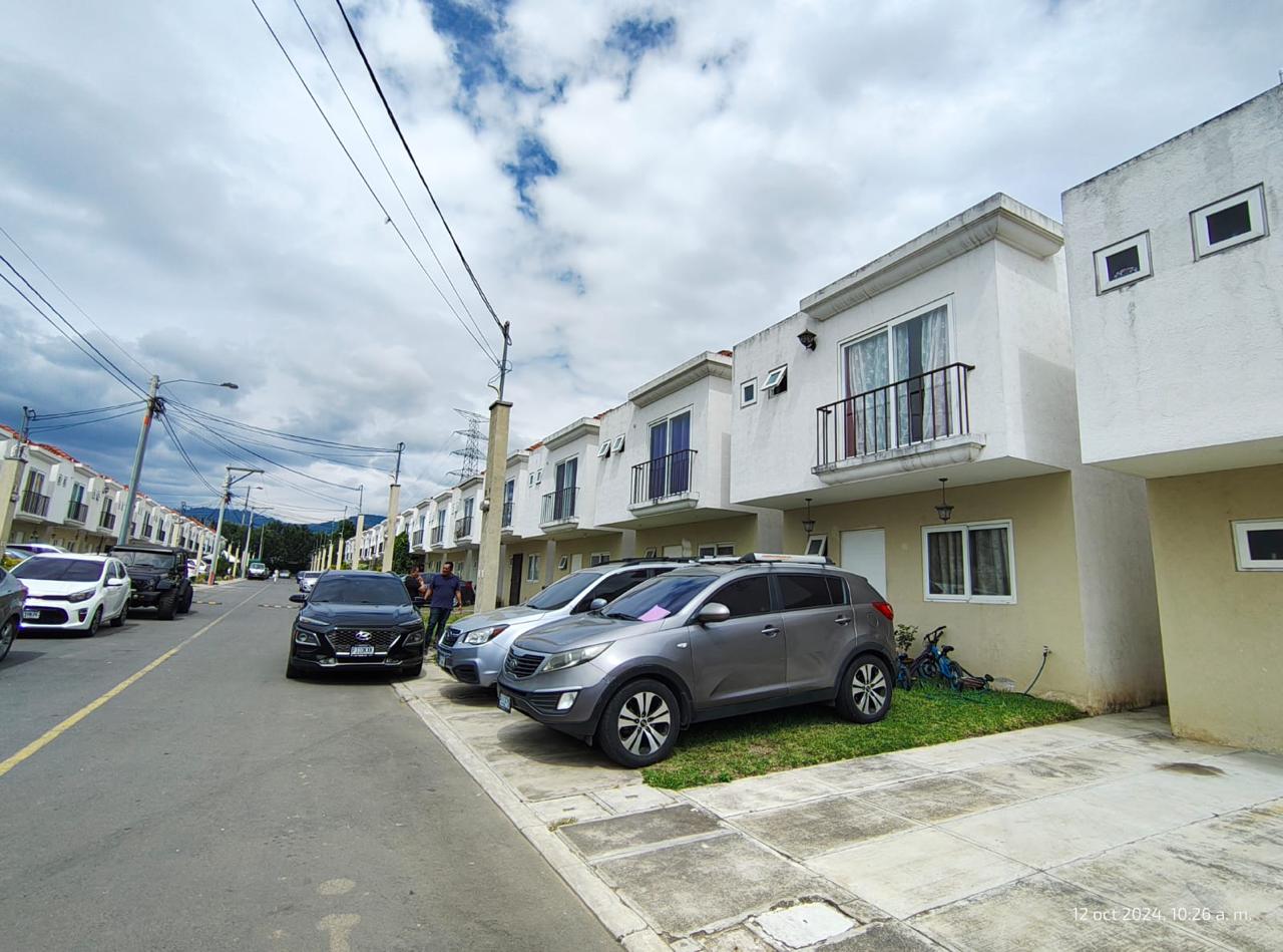 Venta de Casa o Casas, Terrenos, Propiedades, Apartamentos, Inmuebles en Guatemala, zona 11, zona 7, zona 2, zona 18, zona 16, Mixco, Carretera Al Salvador, Fraijanes, Santa Catarina Pinula, Antigua Guatemala, Villa Nueva, Villa Canales, San Miguel Petapa - Venta o Alquiler de Casas En Guatemala