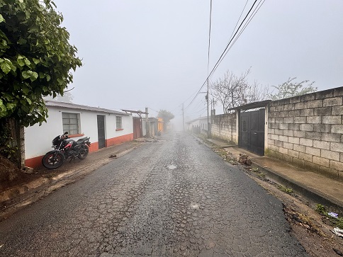 Venta de Casa o Casas, Terrenos, Propiedades, Apartamentos, Inmuebles en Guatemala, zona 11, zona 7, zona 2, zona 18, zona 16, Mixco, Carretera Al Salvador, Fraijanes, Santa Catarina Pinula, Antigua Guatemala, Villa Nueva, Villa Canales, San Miguel Petapa - Venta o Alquiler de Casas En Guatemala